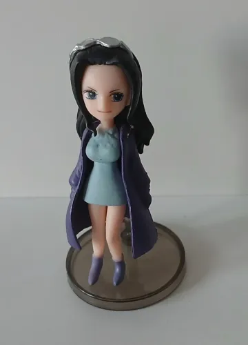 BONECO MINIATURA ONE PIECE NICO ROBIN