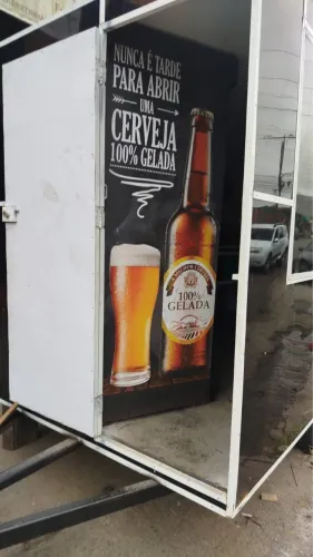Expositor e Refrigerador Vertical 