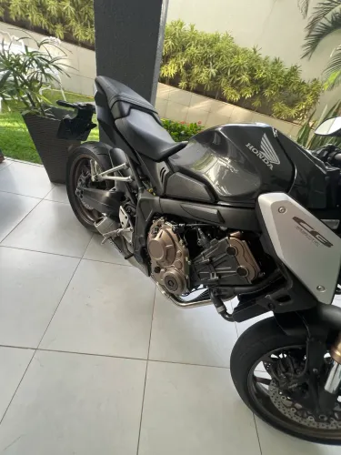 CB 650R