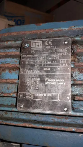 Motor elétrico monofásico WEG 2 CV 1720 RPM 220 V