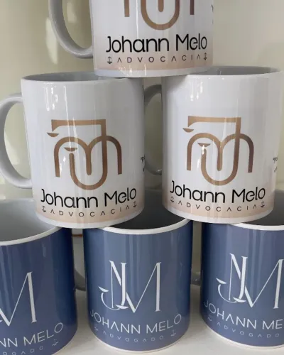 Canecas Personalizadas com Sua Marca - Destaque Seu Negócio com Estilo!