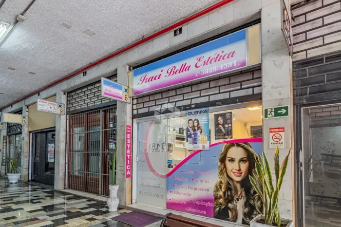 Excelente loja, 3 pavimentos, ótima localização, com salão de beleza montado.