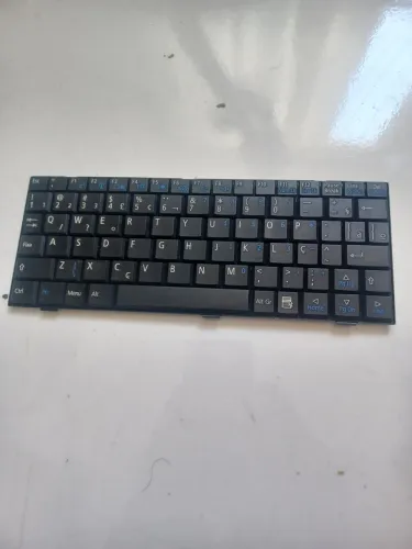 Teclado de netbook positivo mobo 7 em excelente estado. 