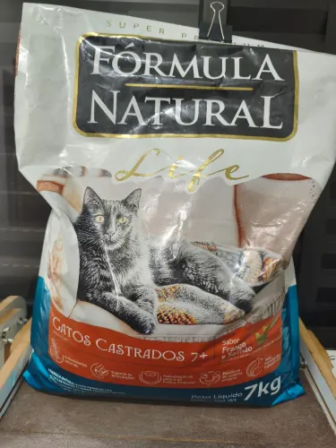 Ração Fórmula Natural Life Gatos Castrados 7+