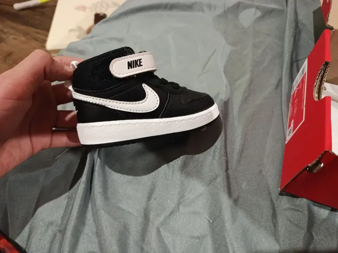 ? NIKE COURT BOROUGH MID 2 INFANTIL NOVO + CAIXA | 18,5 CM