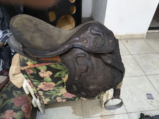 Sela em bom estado para uso
