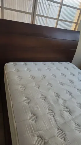 VENDE-SE CAMA SOLTEIRÃO DE MADEIRA - ÓTIMO ESTADO!