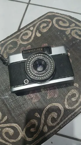 Câmera Analógica Olympus-Pen EES-2 