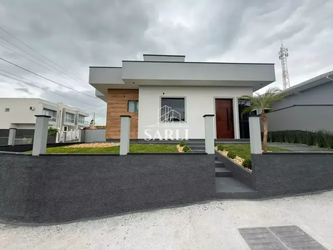 CR/ Casa de 2 dormitórios, sendo 1 suíte, à venda, 70 m², Bela Vista em Palhoça - SC