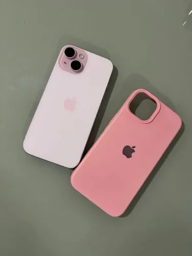 iPhone 15 Rosa 256GB - Excelente Estado