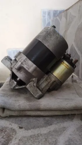 Motor de partida Peugeot 207 1.0 Valeo
