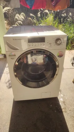 Máquina Lava e Seca Electrolux 09kg