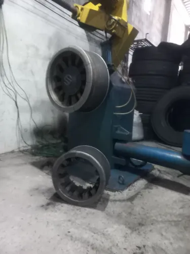 Maquina de raspagem de pneus 