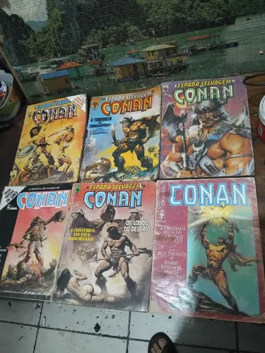Lote com 30 revistas Conan.