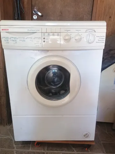 Máquina de Lavar Bosch Professional (USADA) - Água Quente/Fria - Excelente Funcionamento