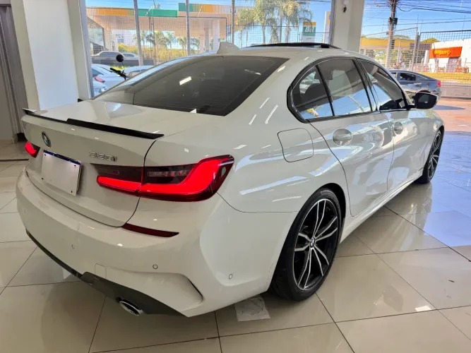 BMW 320I A 2.0 TB M Sport Activeflex 16V 4P 2022
