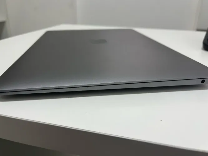 MacBook Air 13 pol M1