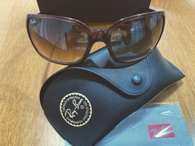 Ray Ban