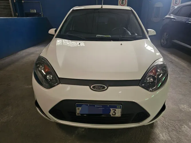 Ford Fiesta SE 1.6 8V Flex 5P 2014