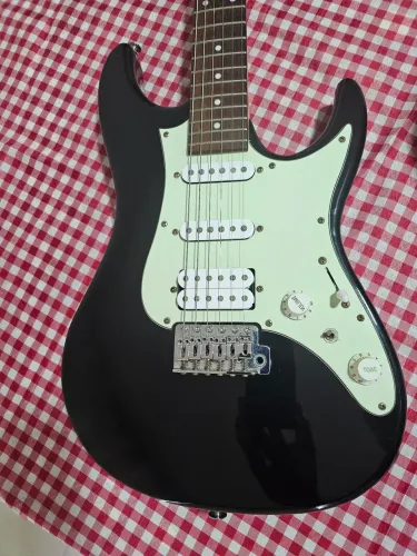 Ibanez azes 40