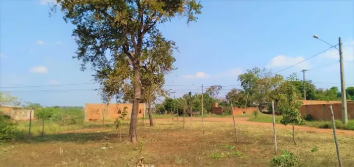 Terreno de Esquina (360m²)