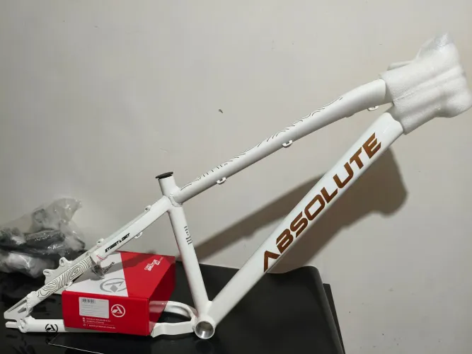 Quadro Absolute Brutus PRO aro 26"