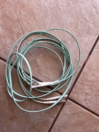 Cabo Fibra Óptica Multimodo OM4 2,5m LC para LC Link+