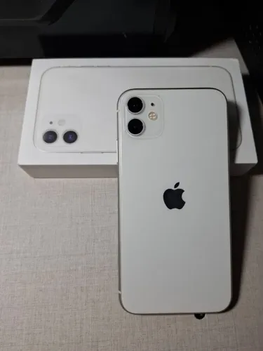 iPhone 11 Branco | 64GB | Semi Novo