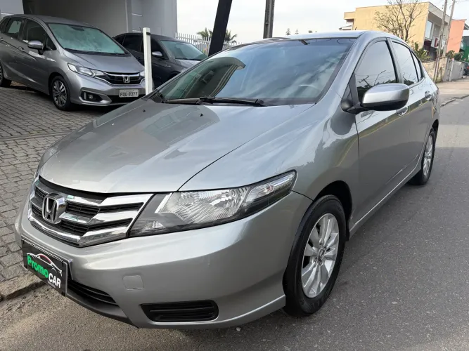 Honda City Sedan LX 1.5 Flex 16V 4P Aut. 2013
