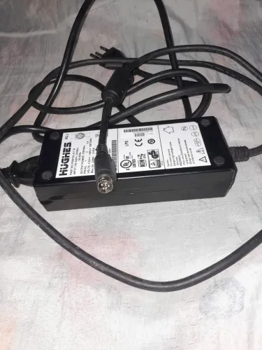 Fonte de alimentação marca Hughes obs ( 4 pinos )