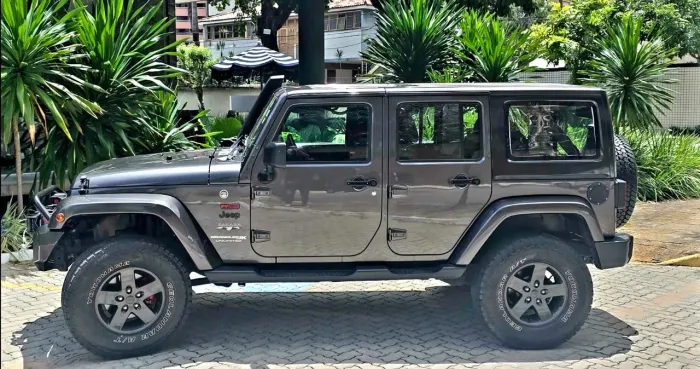 Jeep Wrangler Unlimited Sahara 3.6 V6 4P 2018