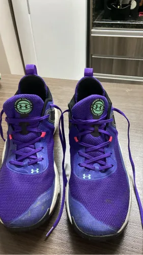 Tênis Under Armour 46