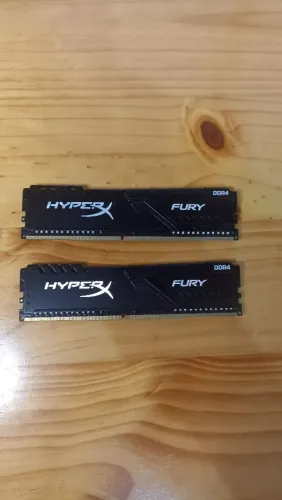 2 pentes de Memória DDR4 Kingston HyperX Fury, 4GB 2666MHz