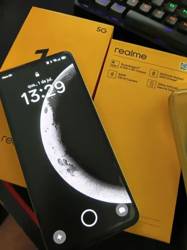 Smartphone Realme 14 5G 256GB - Tela AMOLED 120Hz (VALOR A NEGOCIAR)