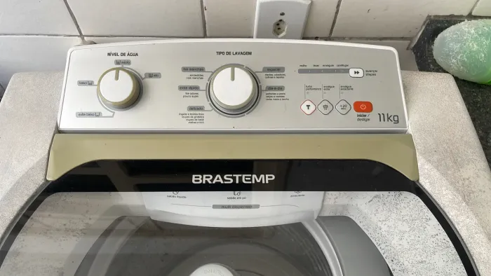 Vendo máquina de lavar Brastemp 11kg