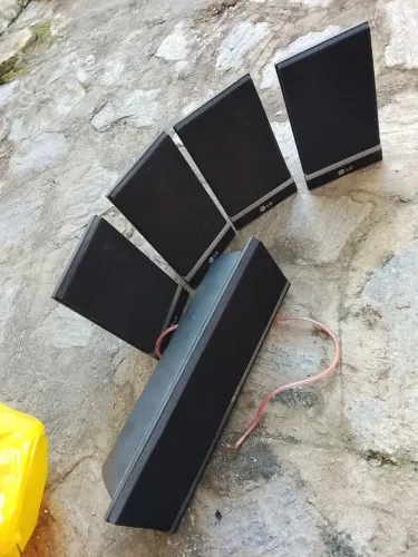 Caixas Satélite LG 4 ohm