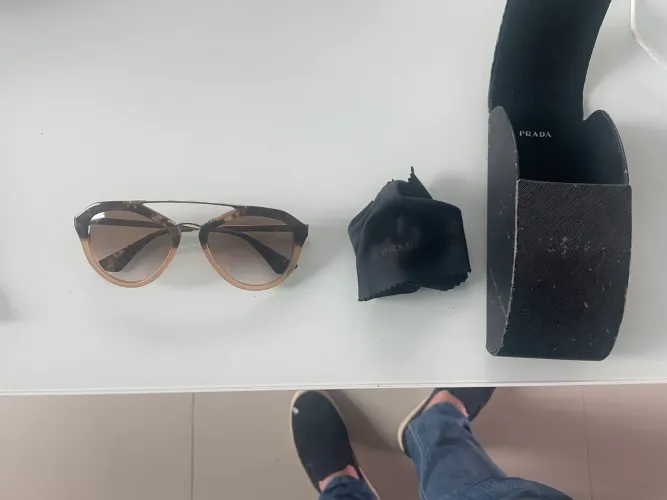 Óculos luxuoso prada oportunidade única !