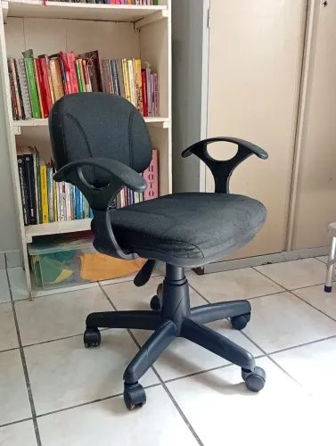 CADEIRA ESTUDANTE