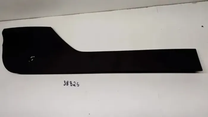 Acabamento L/e Audi Tt 2010 8j1863045b (39b25) Preto