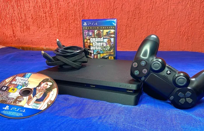PS4 SLIM + GTA 5