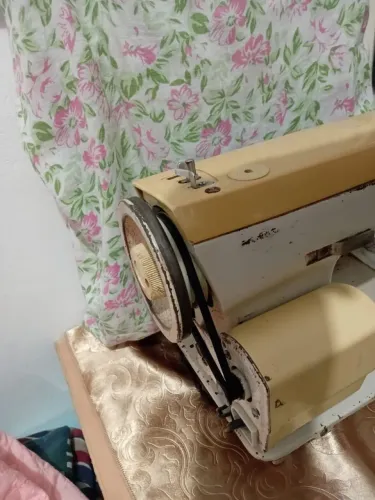 Máquina de costura