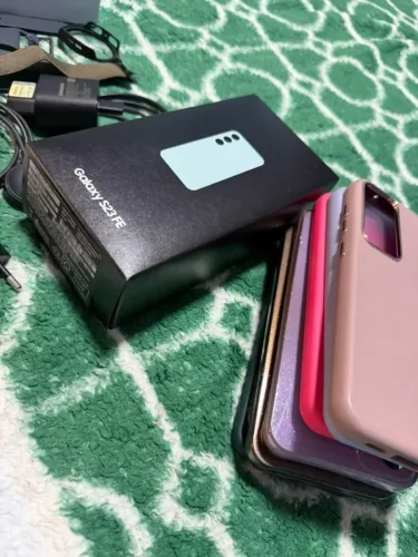 Samsung Galaxy S23 FE + Galaxy Watch8 | Completos + Acessórios
