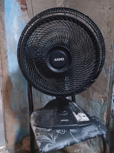 Ventilador de mesa Arno