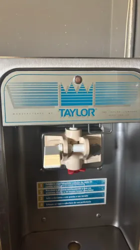 Maquina de sorvete taylor
