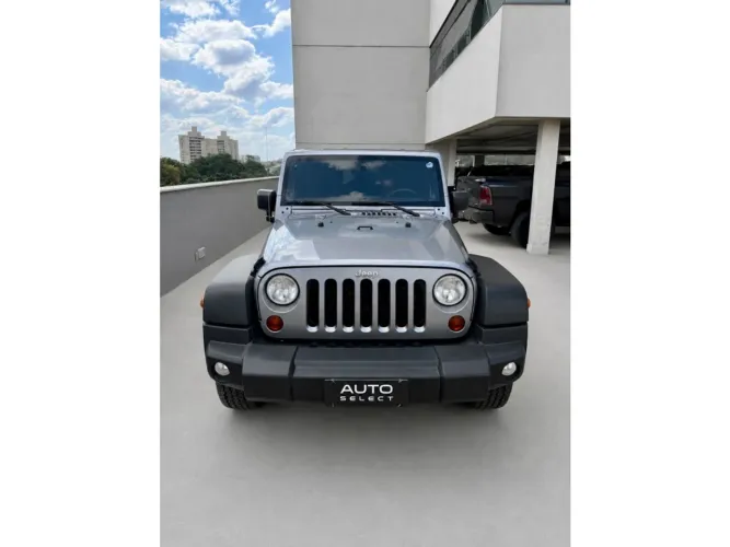 Jeep Wrangler Unlimited Sport 3.6 V6 284cv 4P 2013