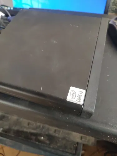 Hp Prodesk mini i3 de 10 geração com 8 gigas e SSD 256