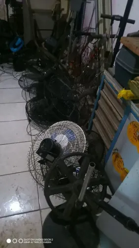 Lote de ventilador 60cm, CPUs, motor de bebedouro, aspirador etc.