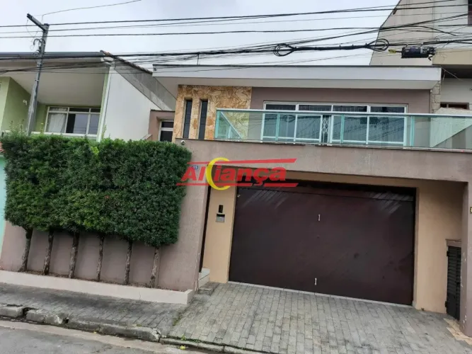 Sobrado residencial para locação no Jardim Santa Mena R$ 5.500,00