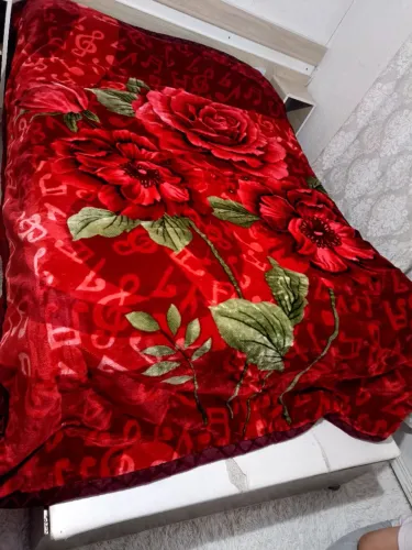 R$239.99 cobertor king gg grande pesado grosso frio 2.50x2,20 vermelho florido novo