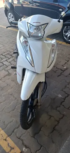 VENDO MOTO BIZ 